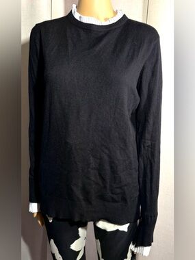 Vila Milano sweater with split, ruffled sleeves and collar. Sz. S